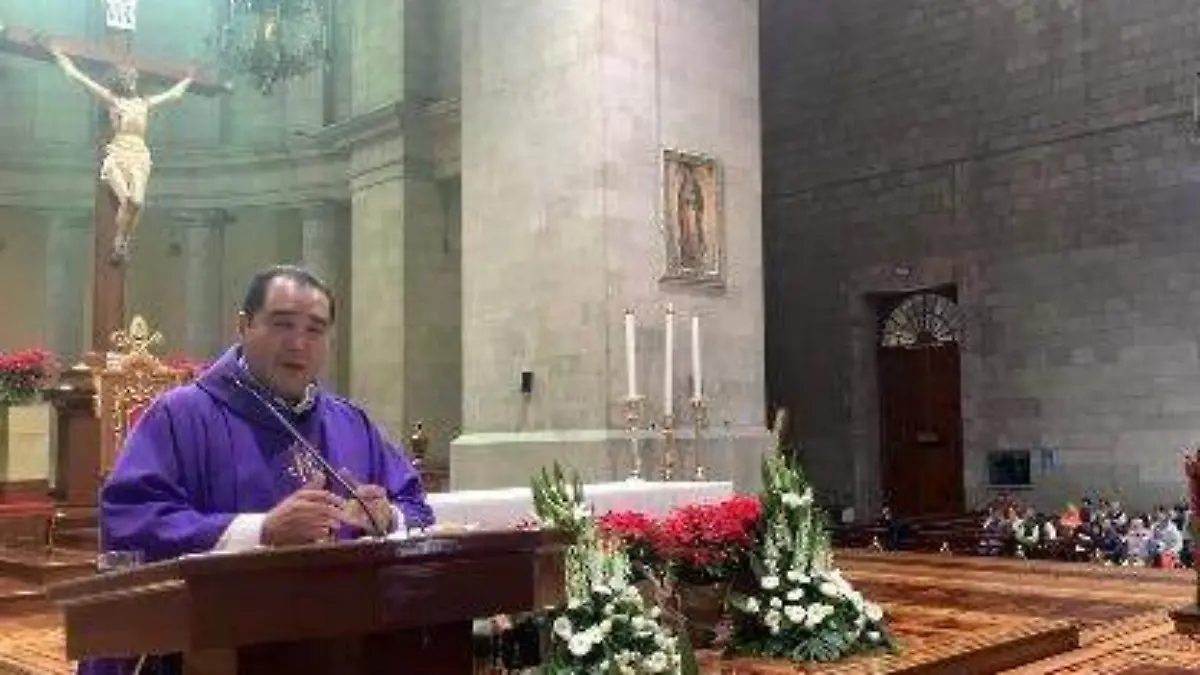 monseñor Guillermo Fernández